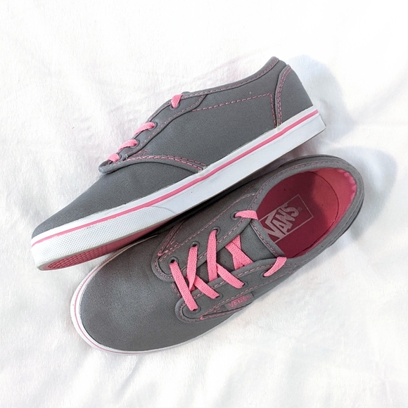 grey vans with pink stripe